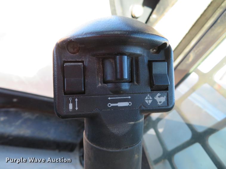 image for item DG3803 2003 Bobcat S250 skid steer