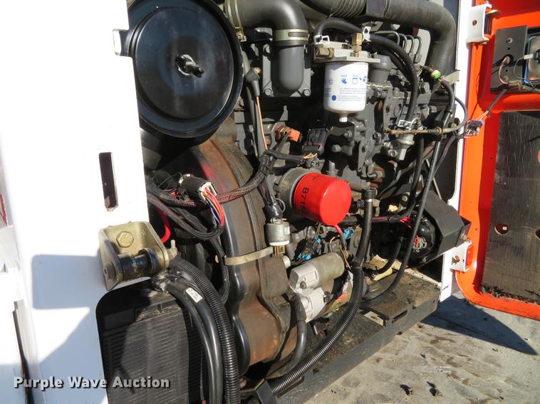 image for item DG3803 2003 Bobcat S250 skid steer