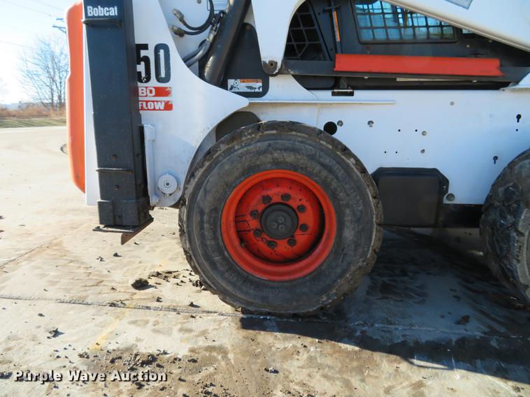 image for item DG3803 2003 Bobcat S250 skid steer