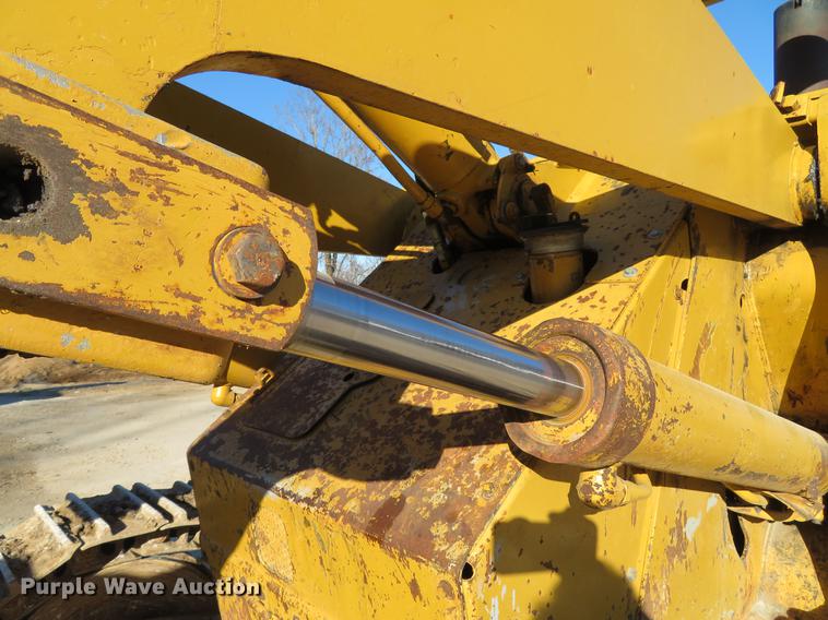 image for item DG3804 1984 Caterpillar 953 track loader