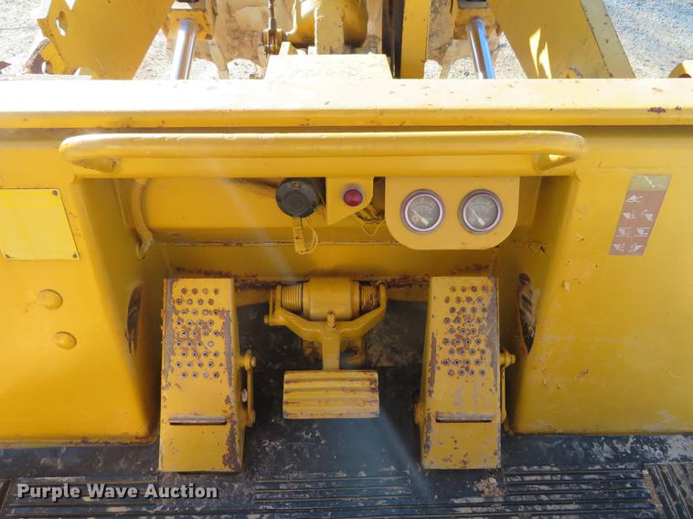 image for item DG3804 1984 Caterpillar 953 track loader