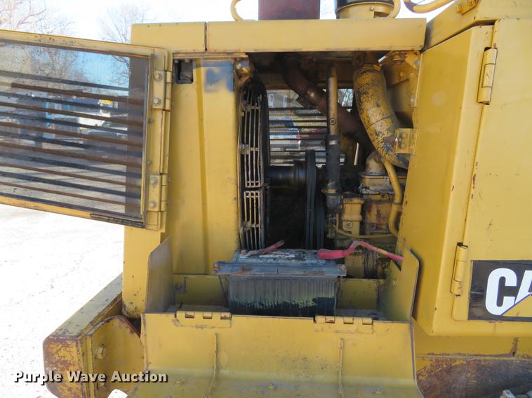 image for item DG3804 1984 Caterpillar 953 track loader