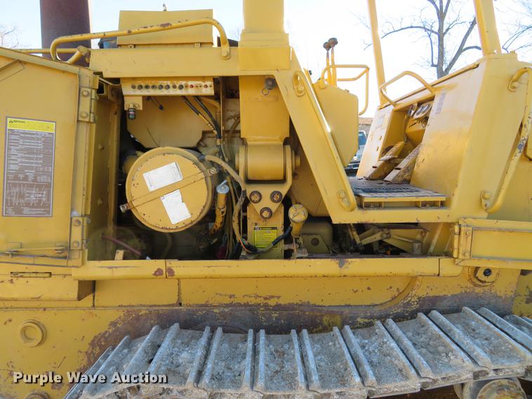 image for item DG3804 1984 Caterpillar 953 track loader