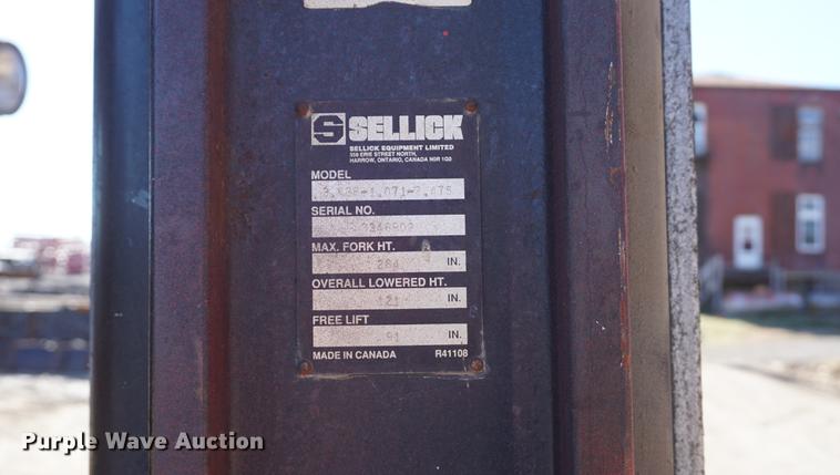 image for item DI9297 1999 Sellick SG60 forklift