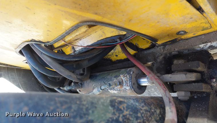 image for item DI9297 1999 Sellick SG60 forklift