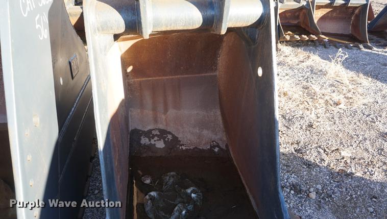image for item DI9300 36"W five tooth excavator bucket
