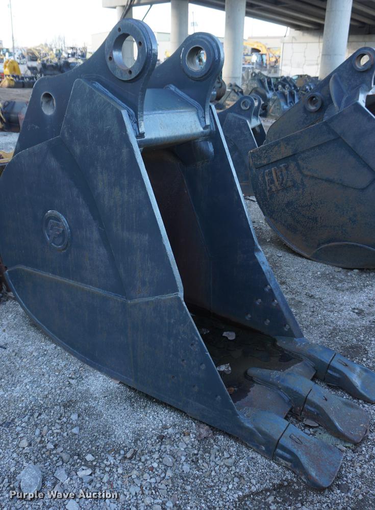 image for item DI9304 CF 30"W three tooth excavator bucket