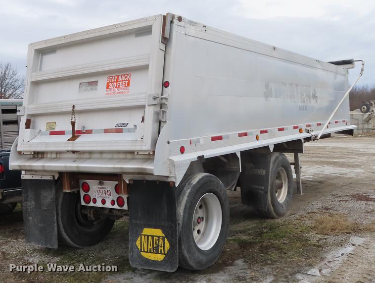 image for item DN9143 2006 Travis end dump trailer