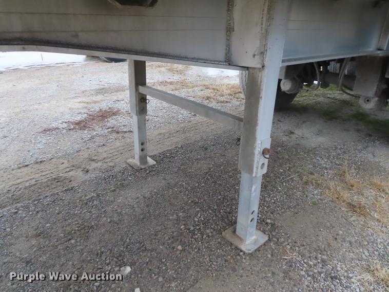 image for item DN9143 2006 Travis end dump trailer