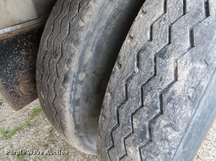 image for item DN9143 2006 Travis end dump trailer