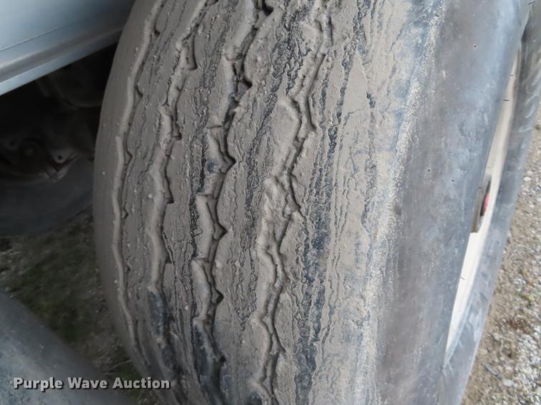 image for item DN9143 2006 Travis end dump trailer