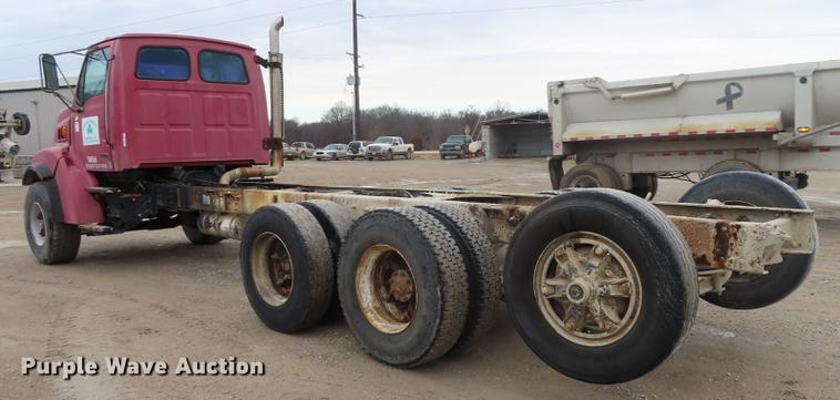 image for item DN9144 1999 Sterling L-Line truck cab and chassis