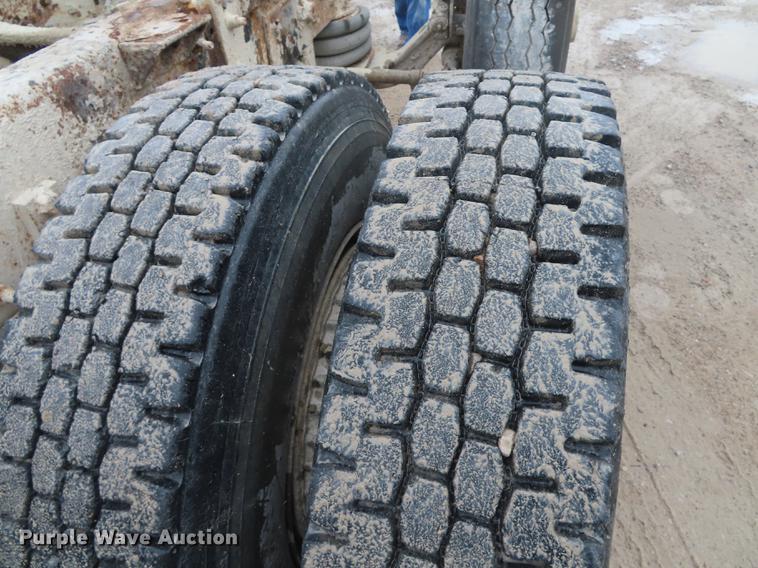 image for item DN9144 1999 Sterling L-Line truck cab and chassis