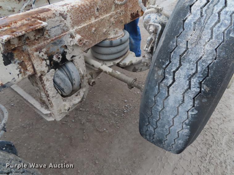 image for item DN9144 1999 Sterling L-Line truck cab and chassis