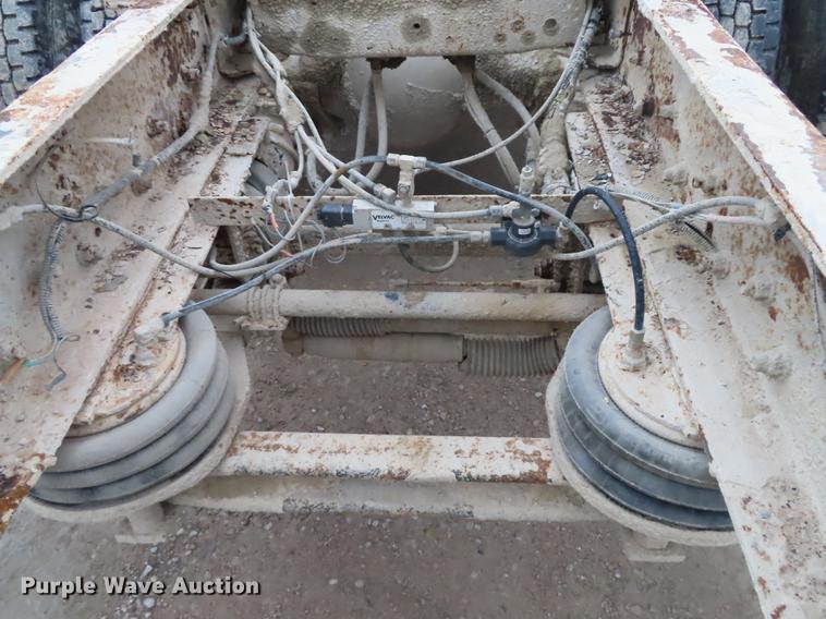 image for item DN9144 1999 Sterling L-Line truck cab and chassis