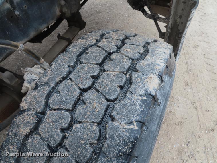 image for item DN9144 1999 Sterling L-Line truck cab and chassis