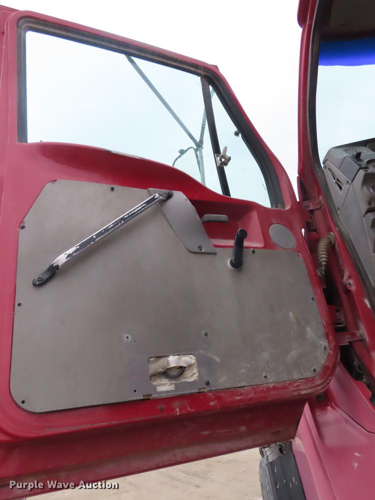 image for item DN9144 1999 Sterling L-Line truck cab and chassis