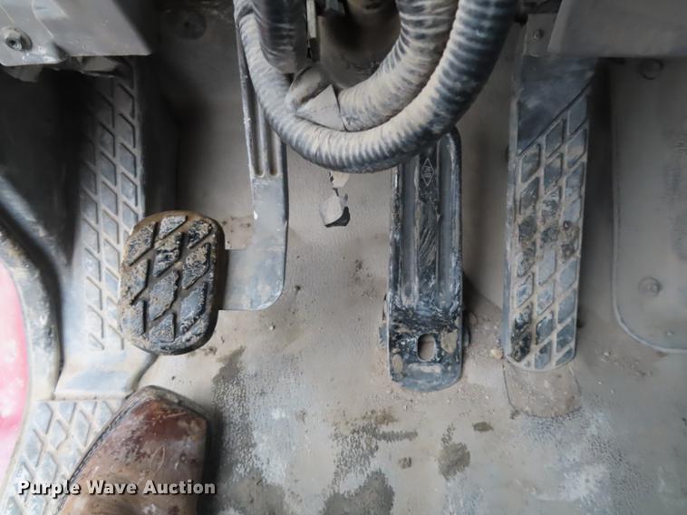 image for item DN9144 1999 Sterling L-Line truck cab and chassis