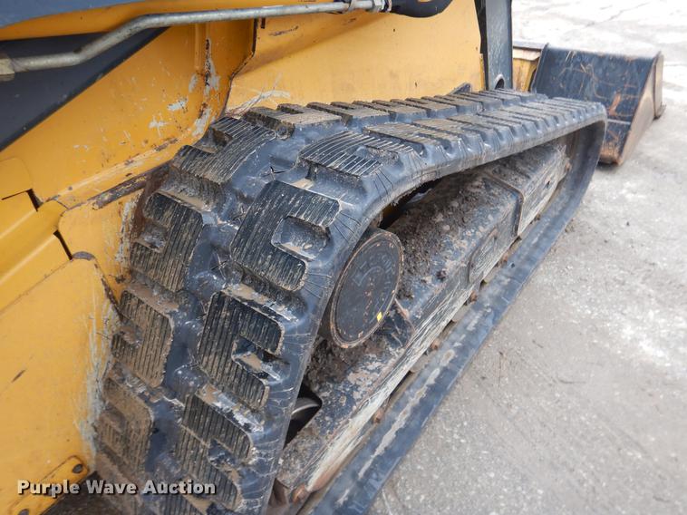 image for item DX9493 2012 John Deere 329D skid steer