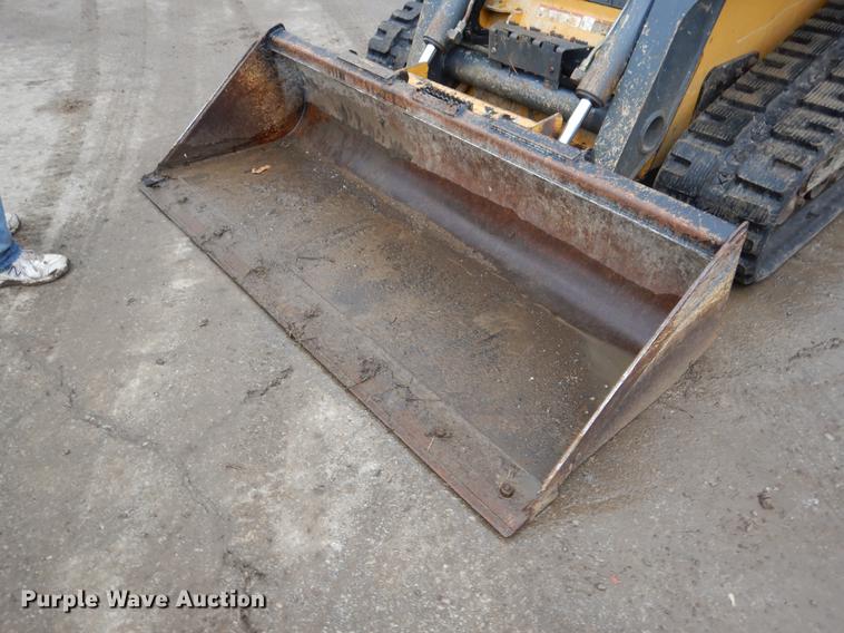 image for item DX9493 2012 John Deere 329D skid steer