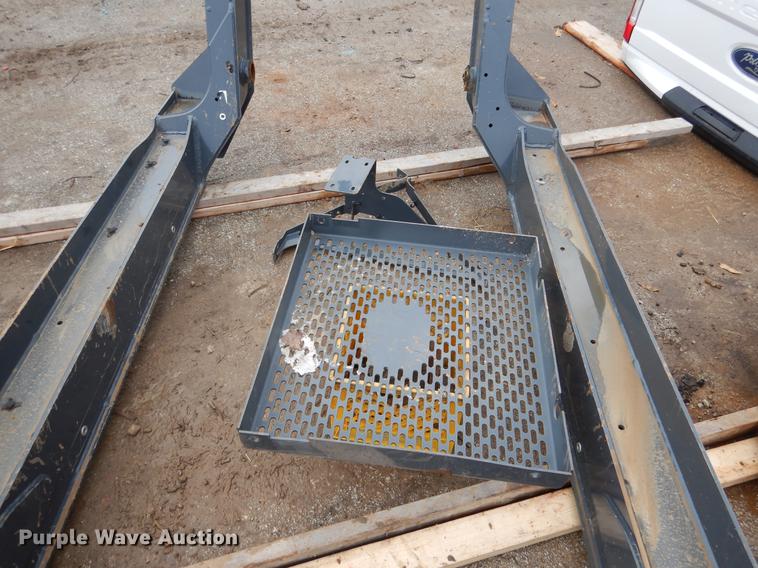 image for item DX9495 John Deere 329D boom and sheet metal parts