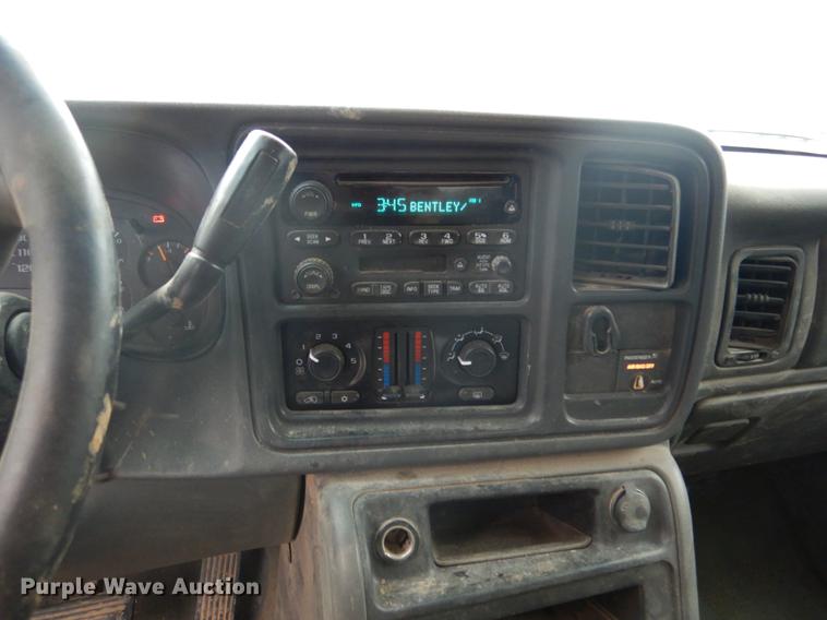 image for item DX9497 2004 Chevrolet Silverado 1500 Ext. Cab pickup truck