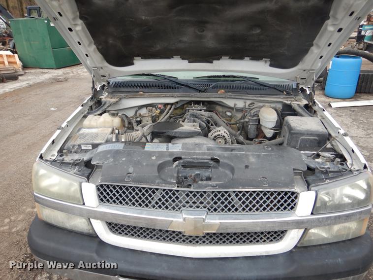 image for item DX9497 2004 Chevrolet Silverado 1500 Ext. Cab pickup truck