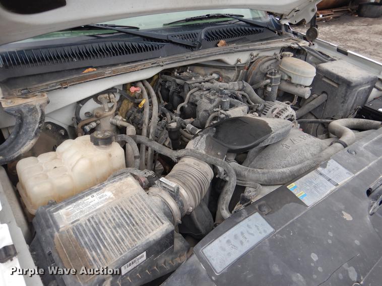 image for item DX9497 2004 Chevrolet Silverado 1500 Ext. Cab pickup truck