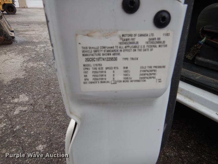 image for item DX9497 2004 Chevrolet Silverado 1500 Ext. Cab pickup truck