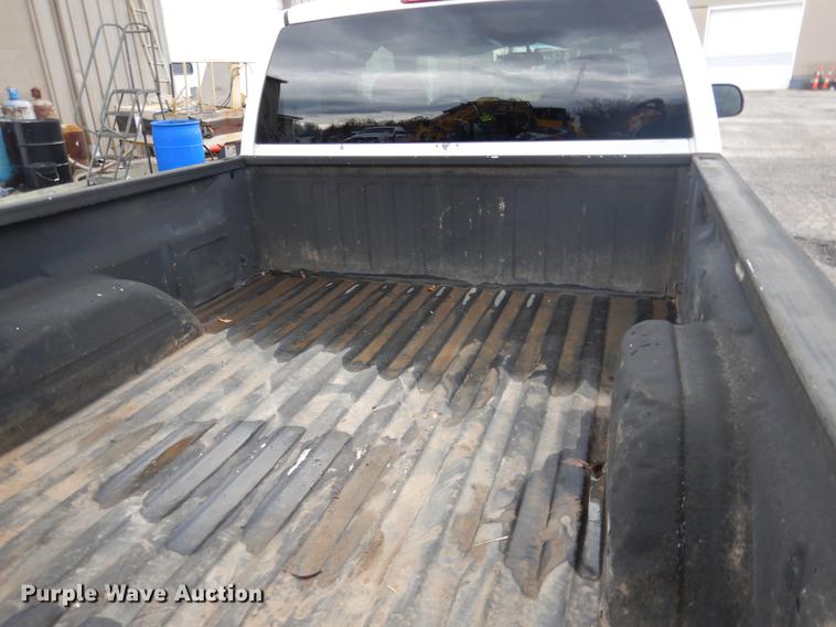 image for item DX9497 2004 Chevrolet Silverado 1500 Ext. Cab pickup truck