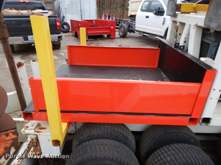 image for item DX9498 2000 S.D. Pittman 8000T mini digger derrick