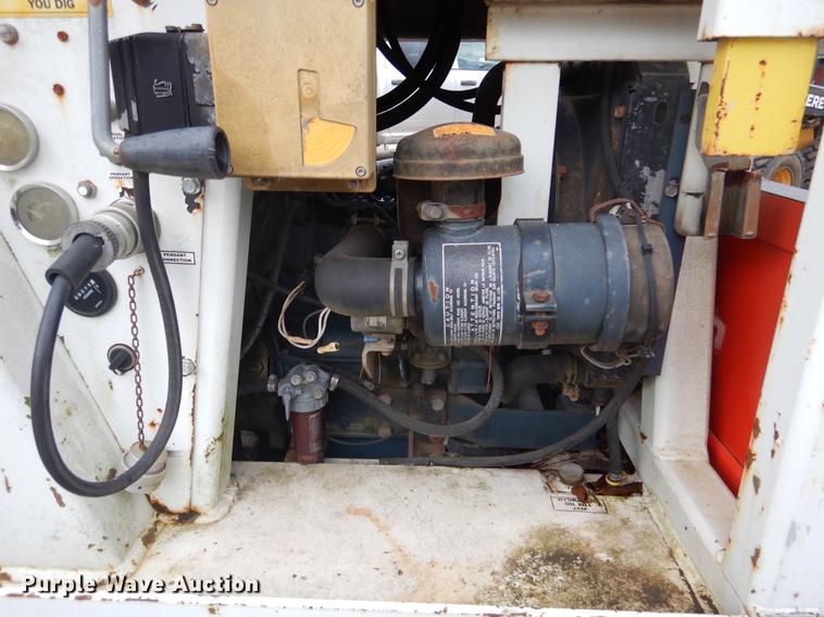 image for item DX9498 2000 S.D. Pittman 8000T mini digger derrick