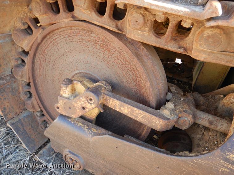 image for item DY9779 1985 Caterpillar 963 track loader