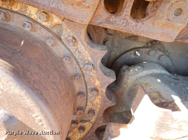 image for item DY9779 1985 Caterpillar 963 track loader