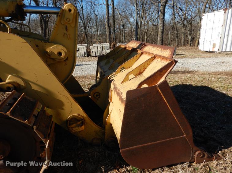 image for item DY9779 1985 Caterpillar 963 track loader