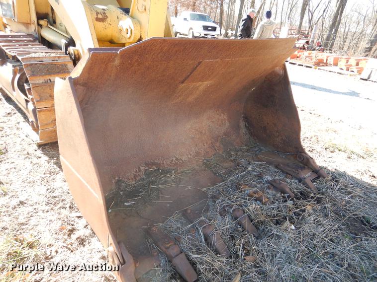 image for item DY9779 1985 Caterpillar 963 track loader