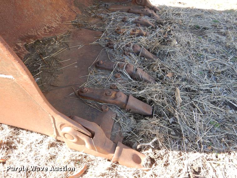 image for item DY9779 1985 Caterpillar 963 track loader