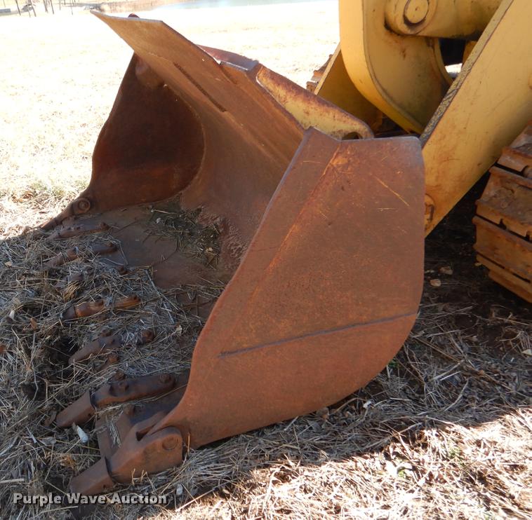 image for item DY9779 1985 Caterpillar 963 track loader