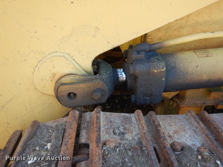 image for item DY9779 1985 Caterpillar 963 track loader