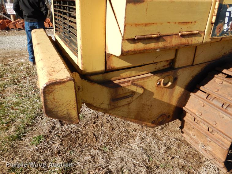 image for item DY9779 1985 Caterpillar 963 track loader