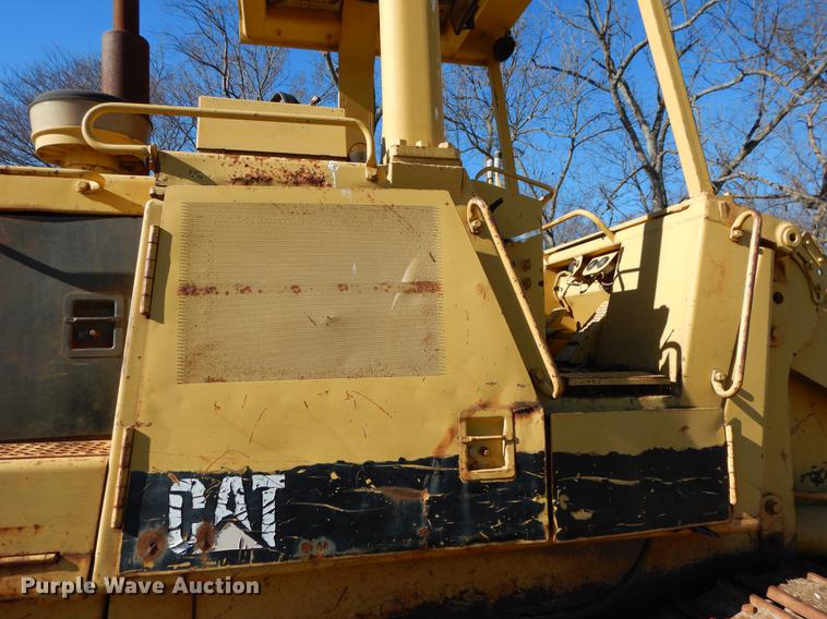 image for item DY9779 1985 Caterpillar 963 track loader