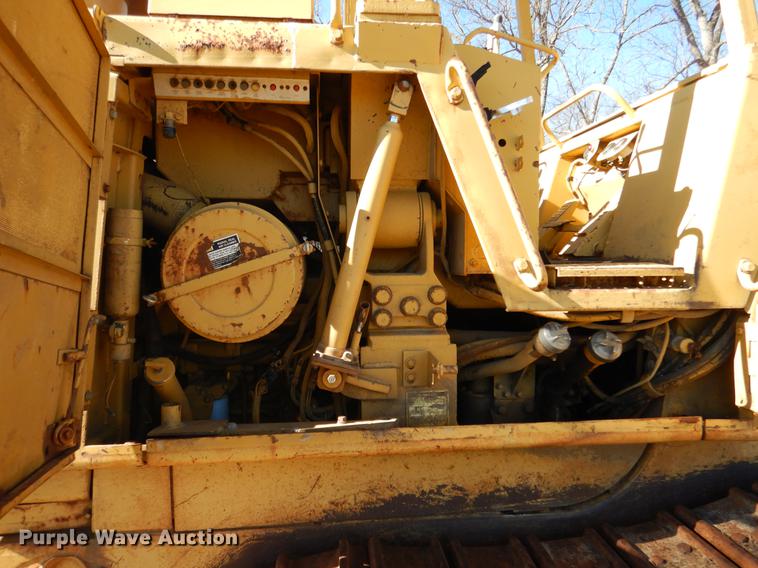 image for item DY9779 1985 Caterpillar 963 track loader