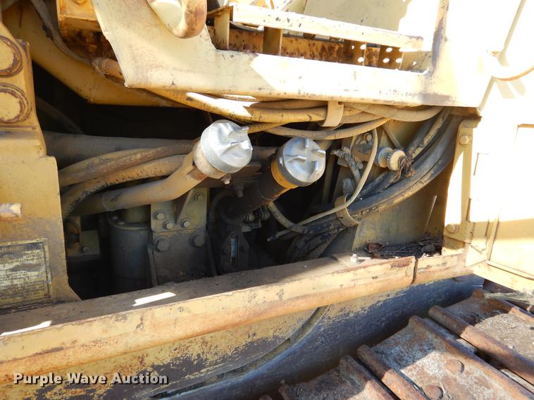 image for item DY9779 1985 Caterpillar 963 track loader