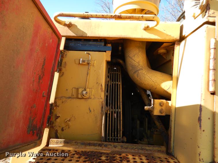 image for item DY9779 1985 Caterpillar 963 track loader