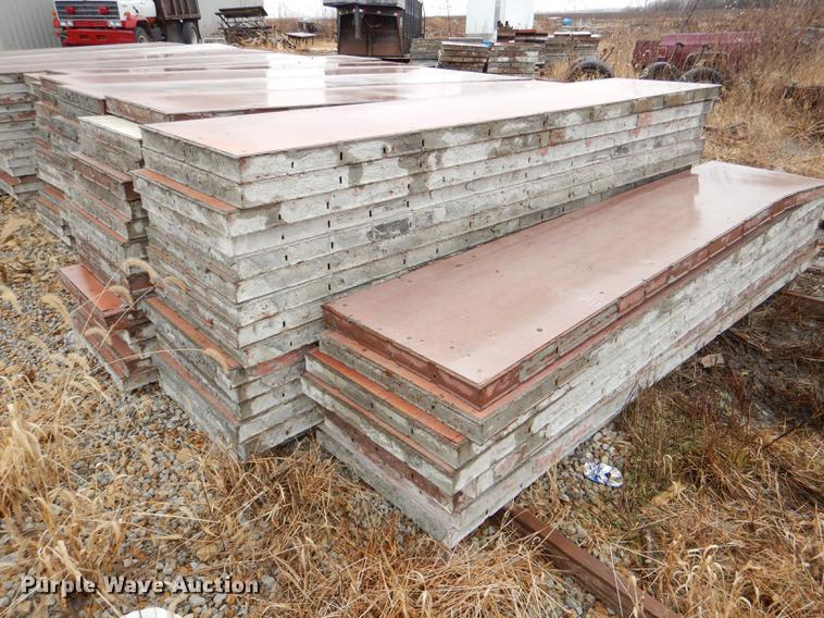 image for item EA9147 (126) concrete forms