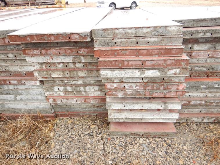 image for item EA9147 (126) concrete forms