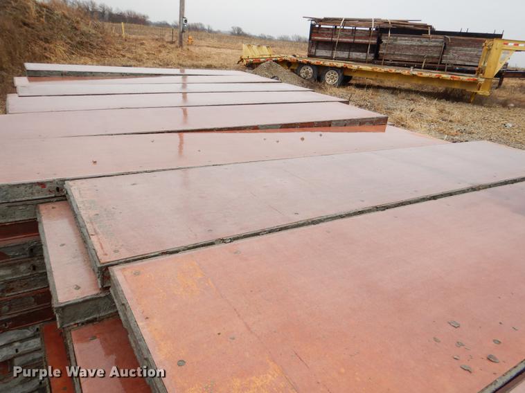 image for item EA9147 (126) concrete forms