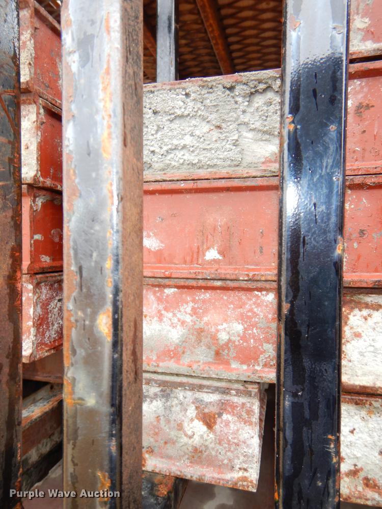 image for item EA9148 Concrete forms spacers and corners