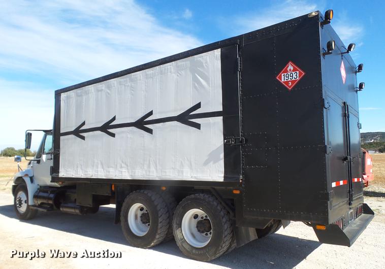 image for item EI9731 2012 International 4400 service truck