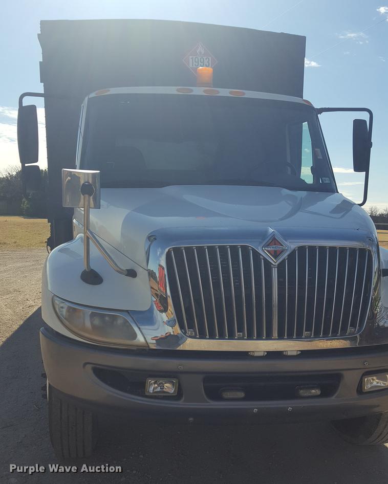 image for item EI9731 2012 International 4400 service truck